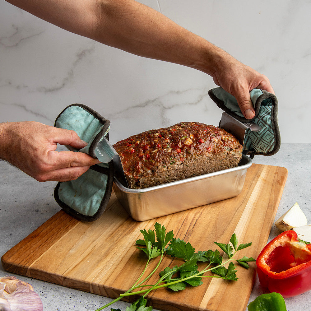 Meatloaf Pan with Lifting Trivet