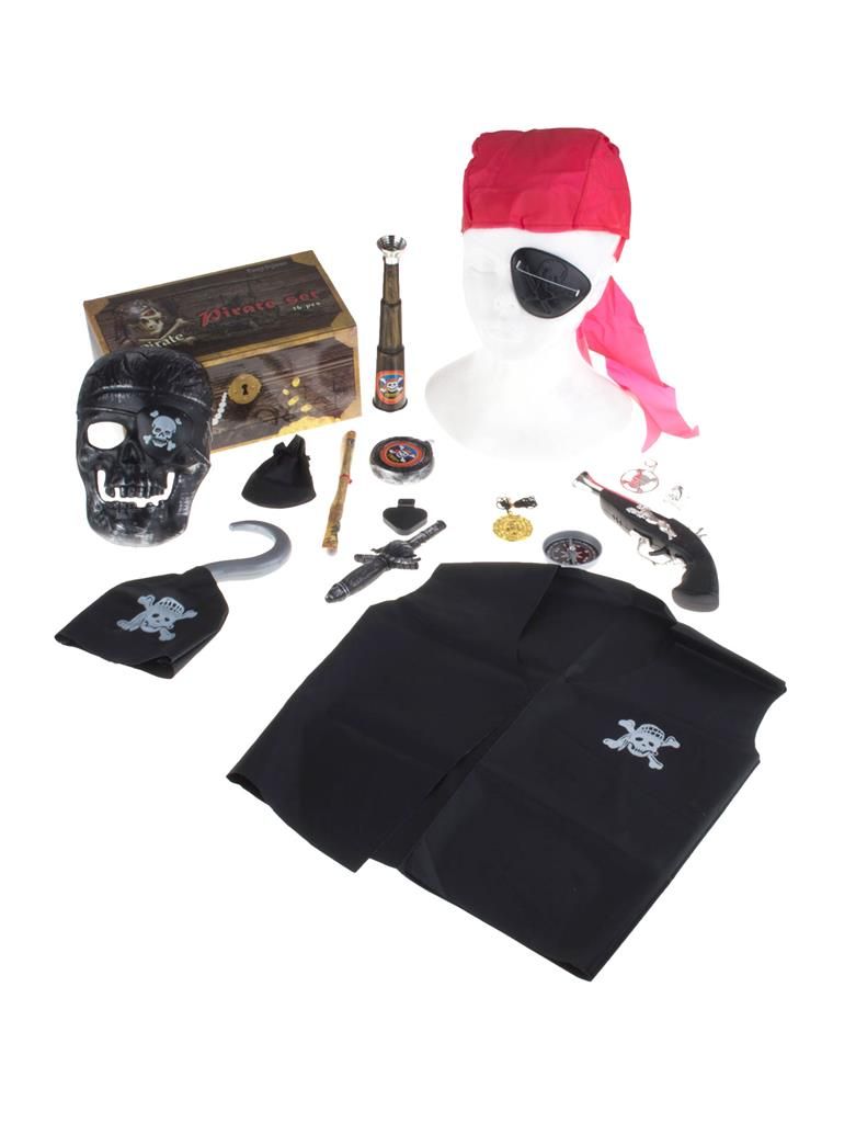 Pirate Treasure Chest w/Accessories