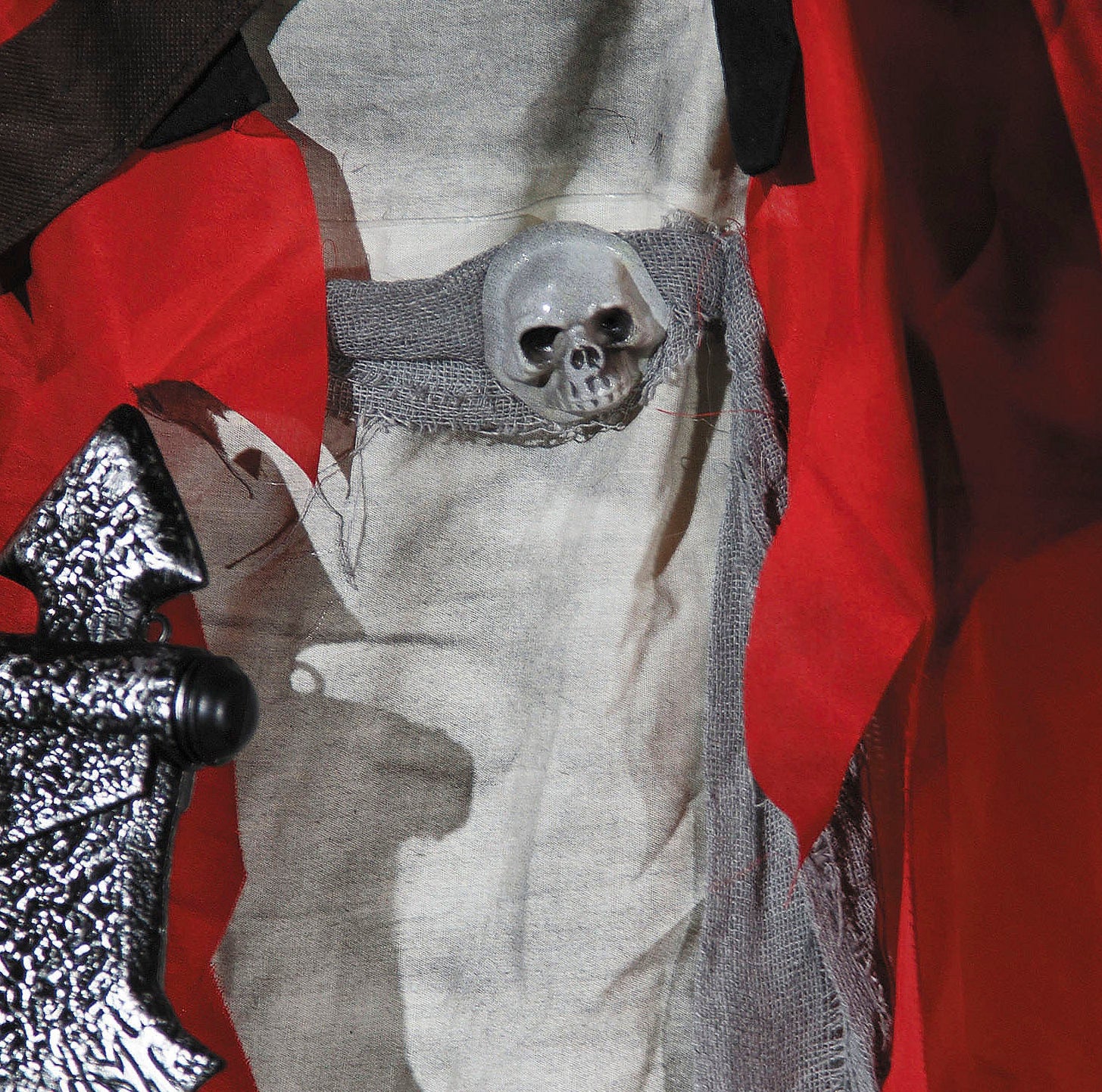 6 Ft. Standing Animated Plastic Skeleton Pirate