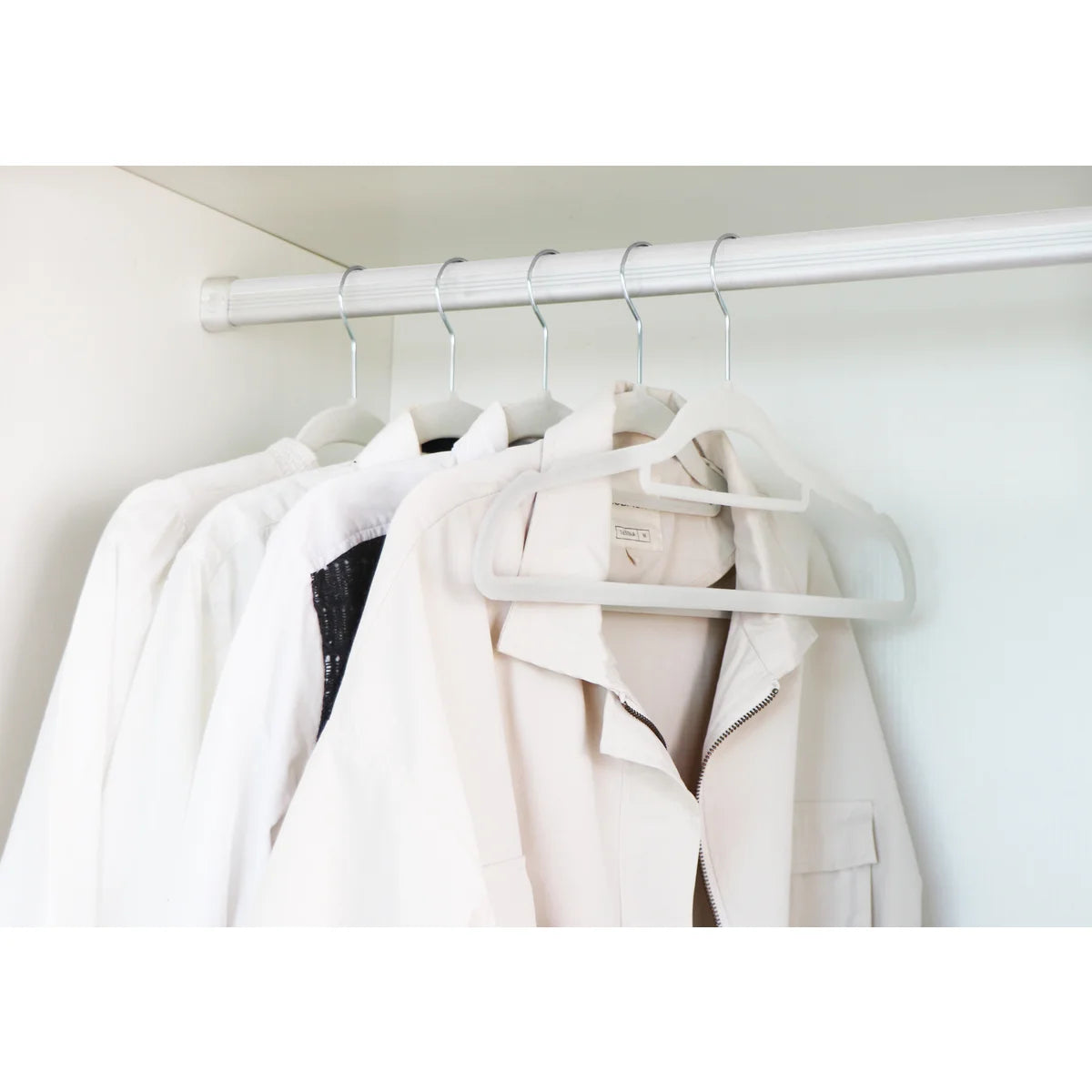 10PC Ivory Non-Slip Velvet Suit Hanger