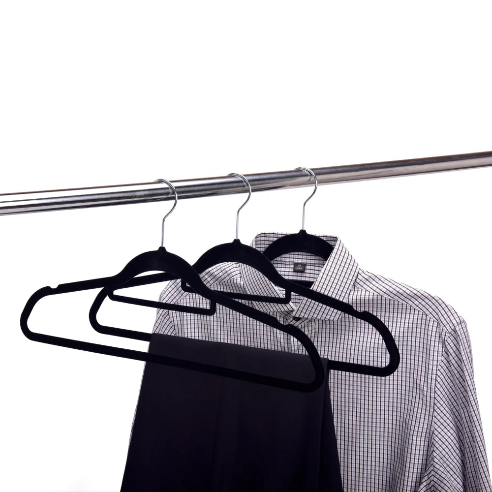 Black - Set of 25 Velvet Hangers