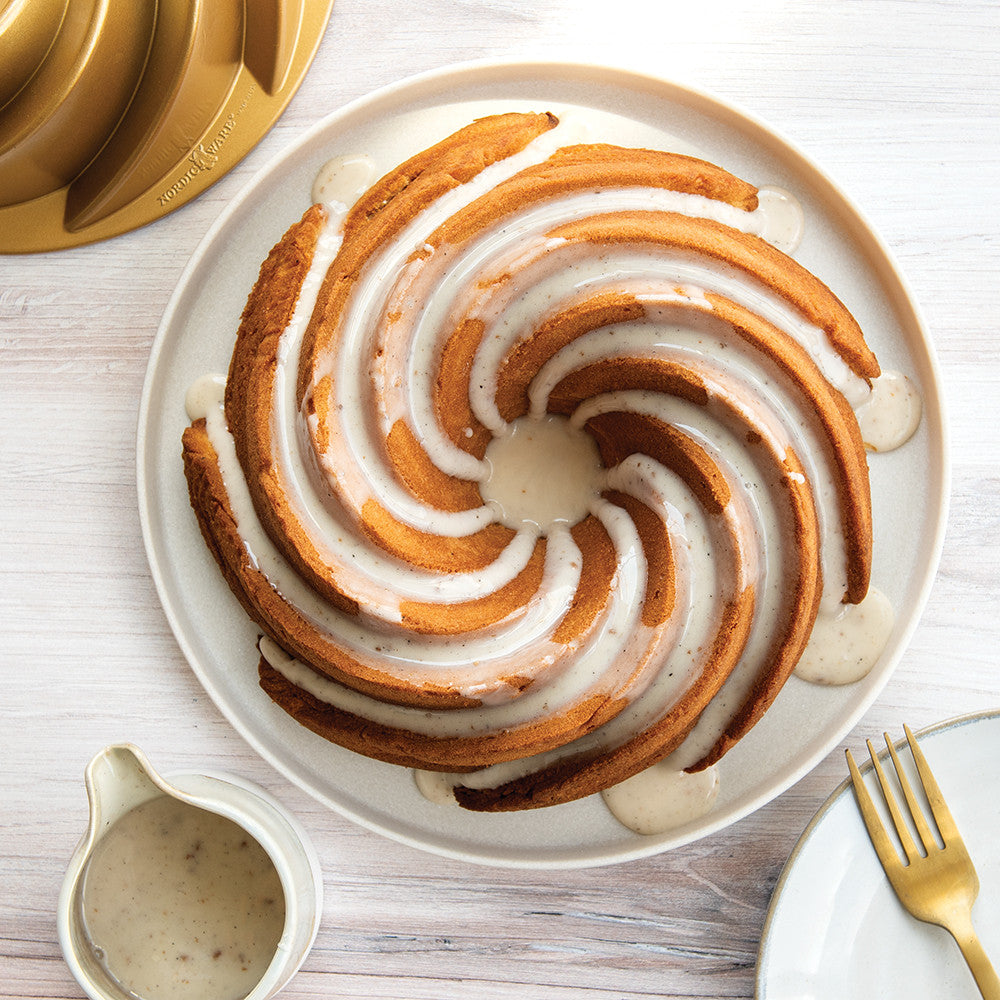 10 Cup Heritage Bundt Pan