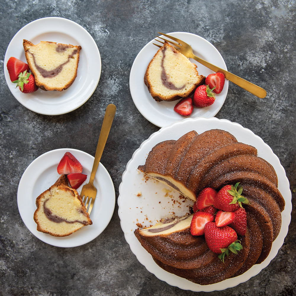 10 Cup Swirl Bundt Pan