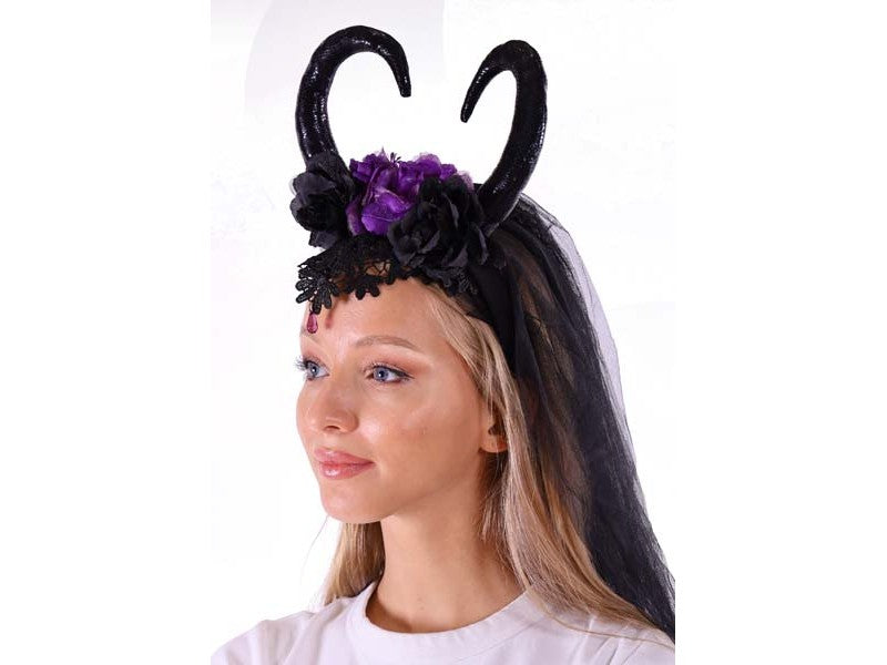 Oxhorn Headband With Veil