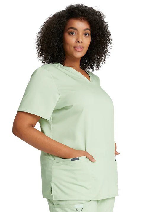 Parte superior de uniforme médico con cuello en V - Pepino