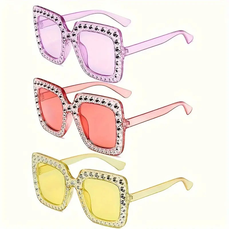 ELSTON STYLE WITH RHINESTONE BORDER SUNGLASSES