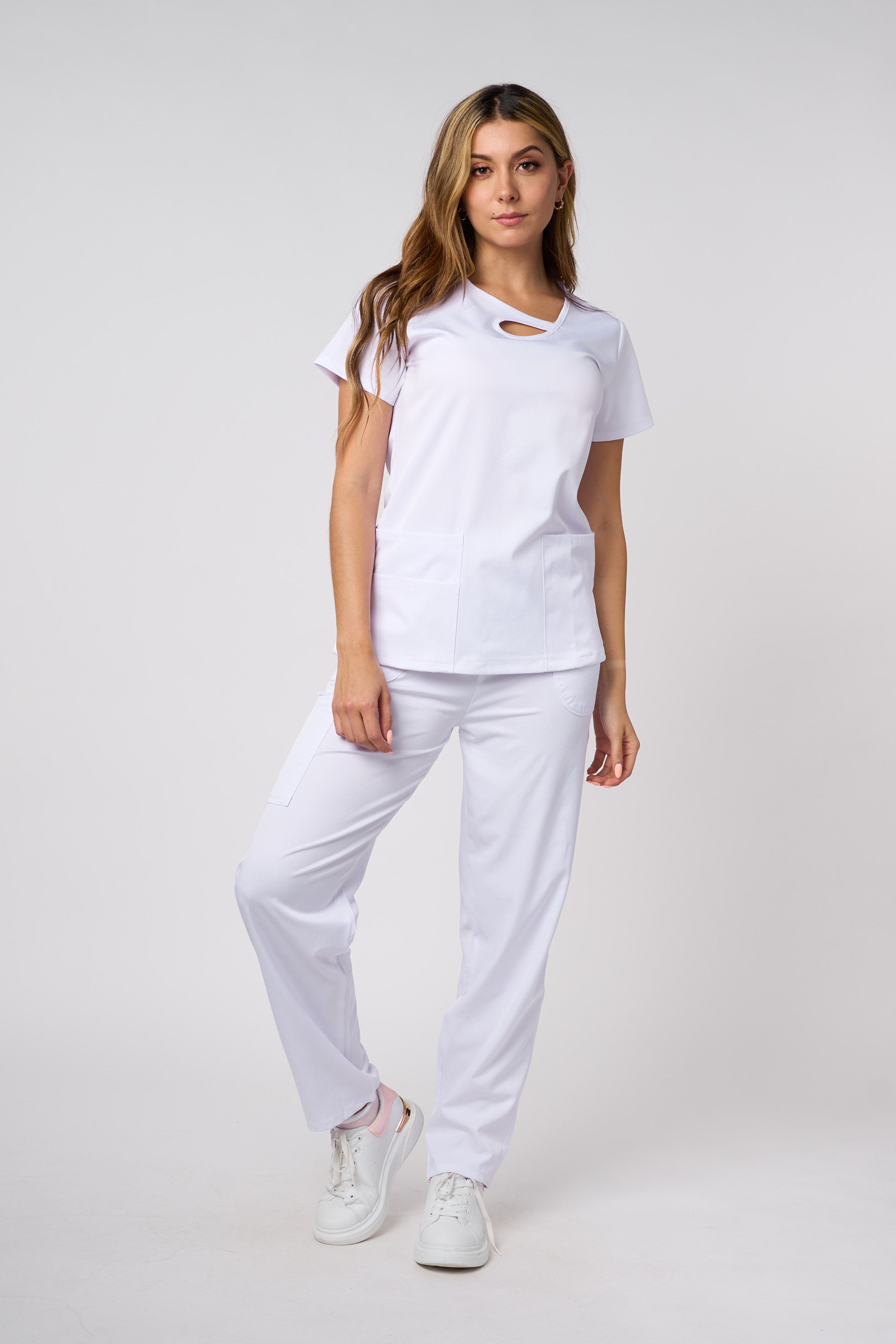 SOLID 4 WAY STRETCH KEYHOLE NECK SCRUB SET WHITE