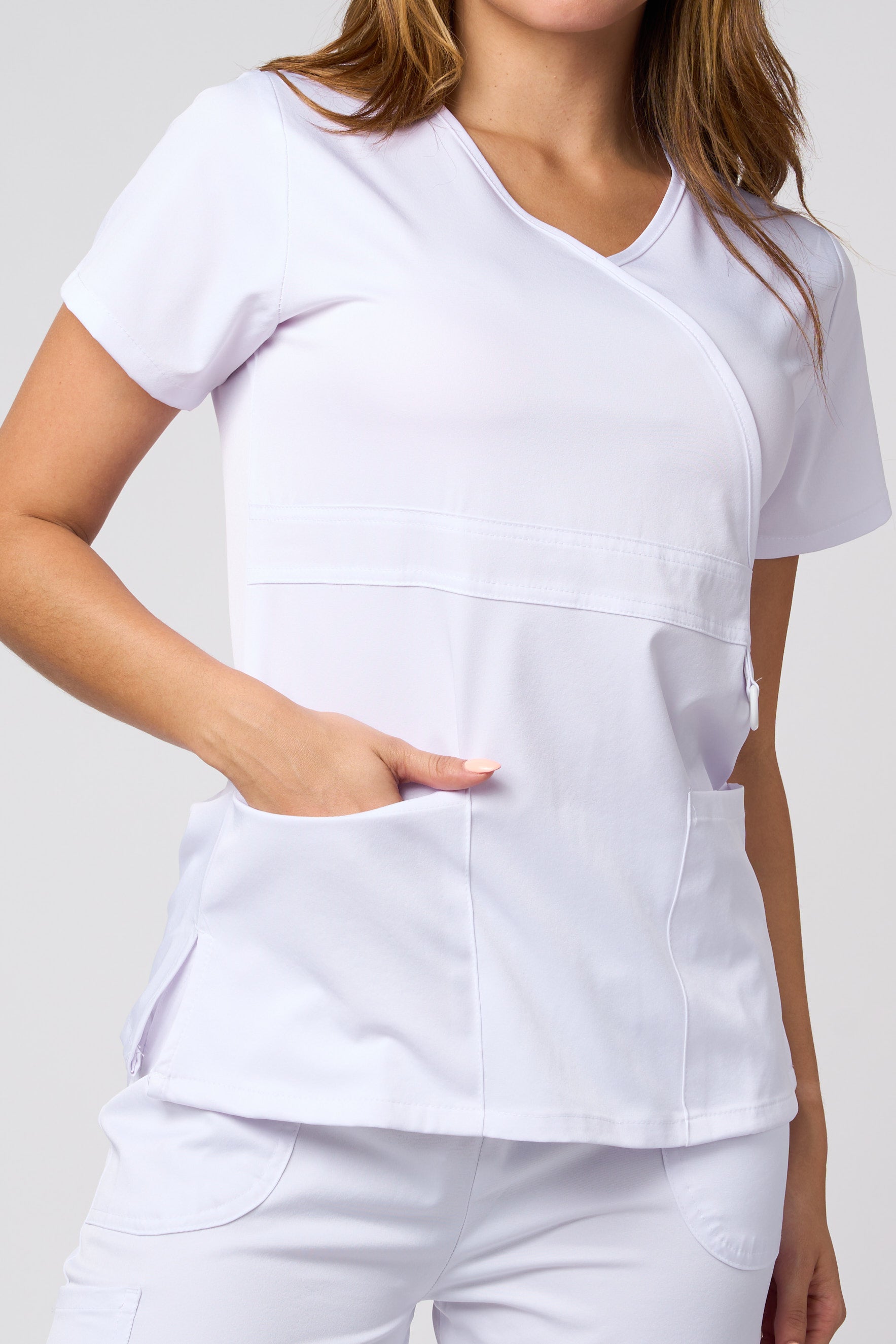 SOLID 4 WAY STRETCH MOCK NECK W/D RING WHITE SHIRT