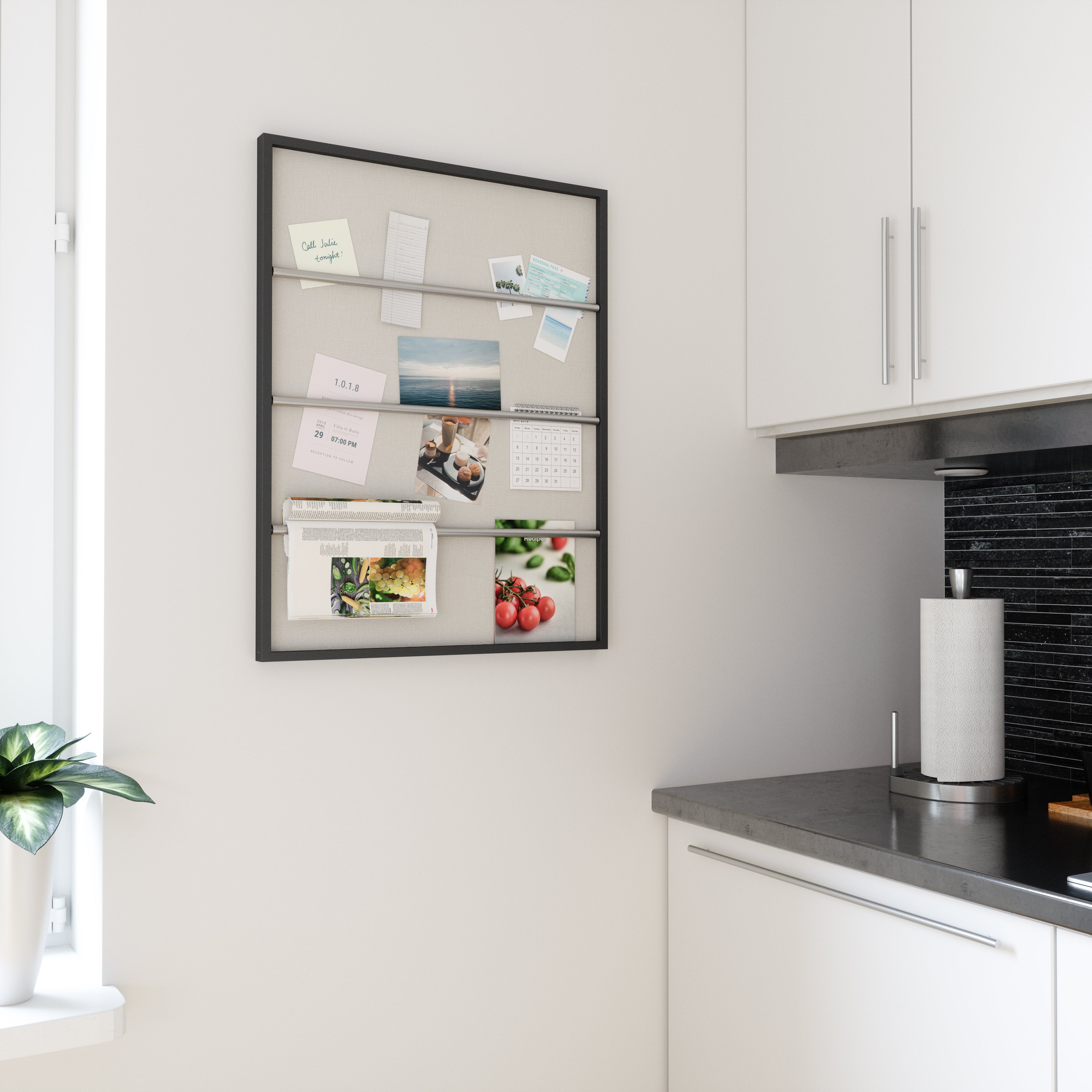 TUCKER PHOTO DISPLAY Black