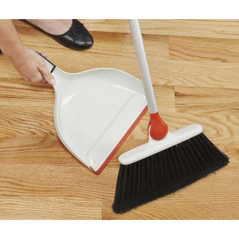 OXO GG ANY-ANGLE BROOM