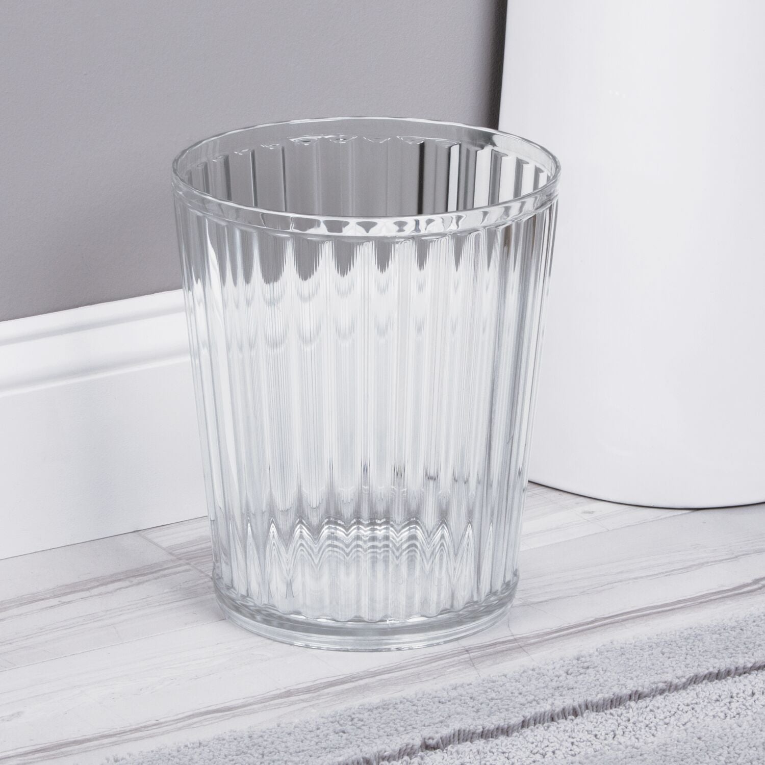 Waste can clear