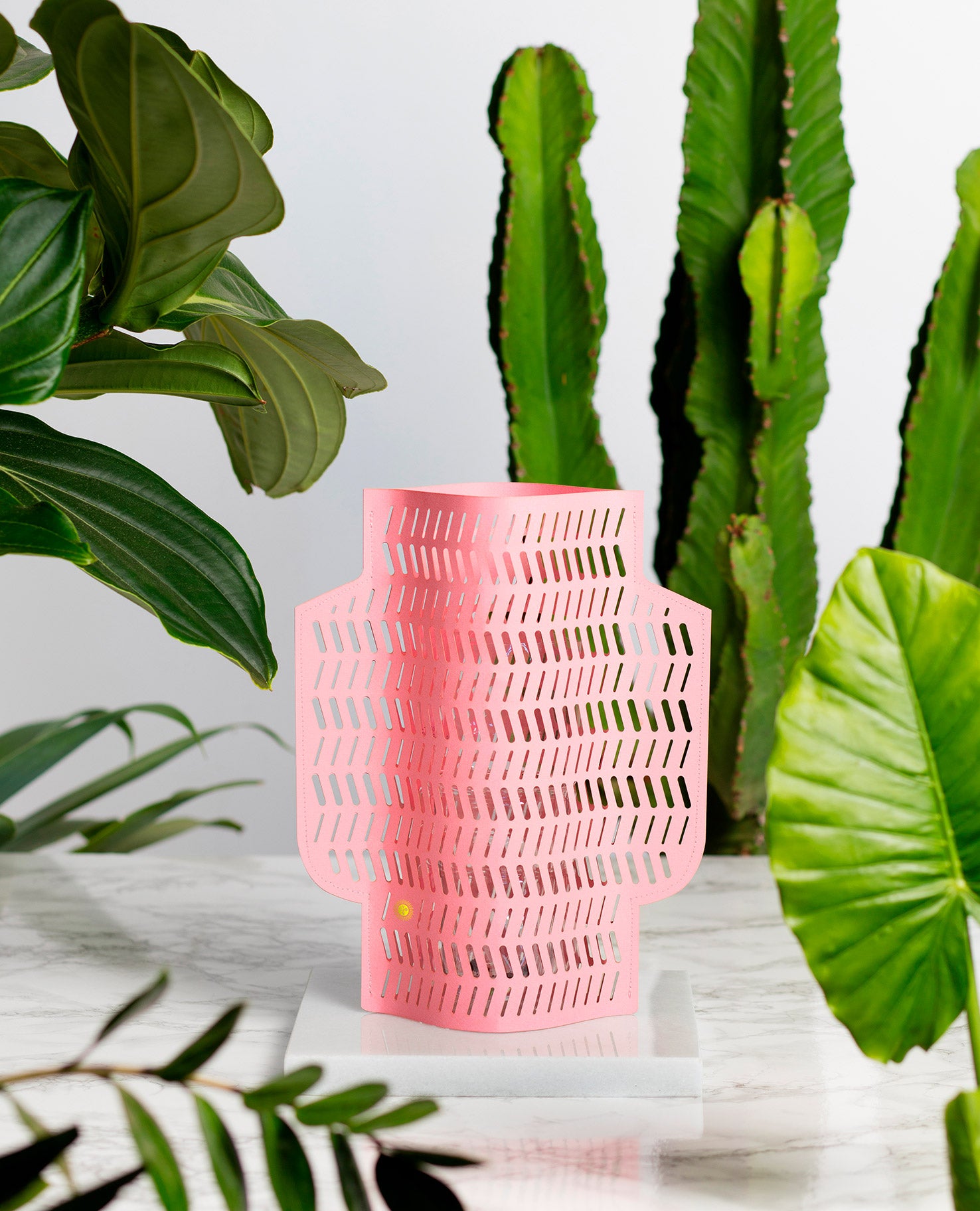 Paper Vase Aurea Pink