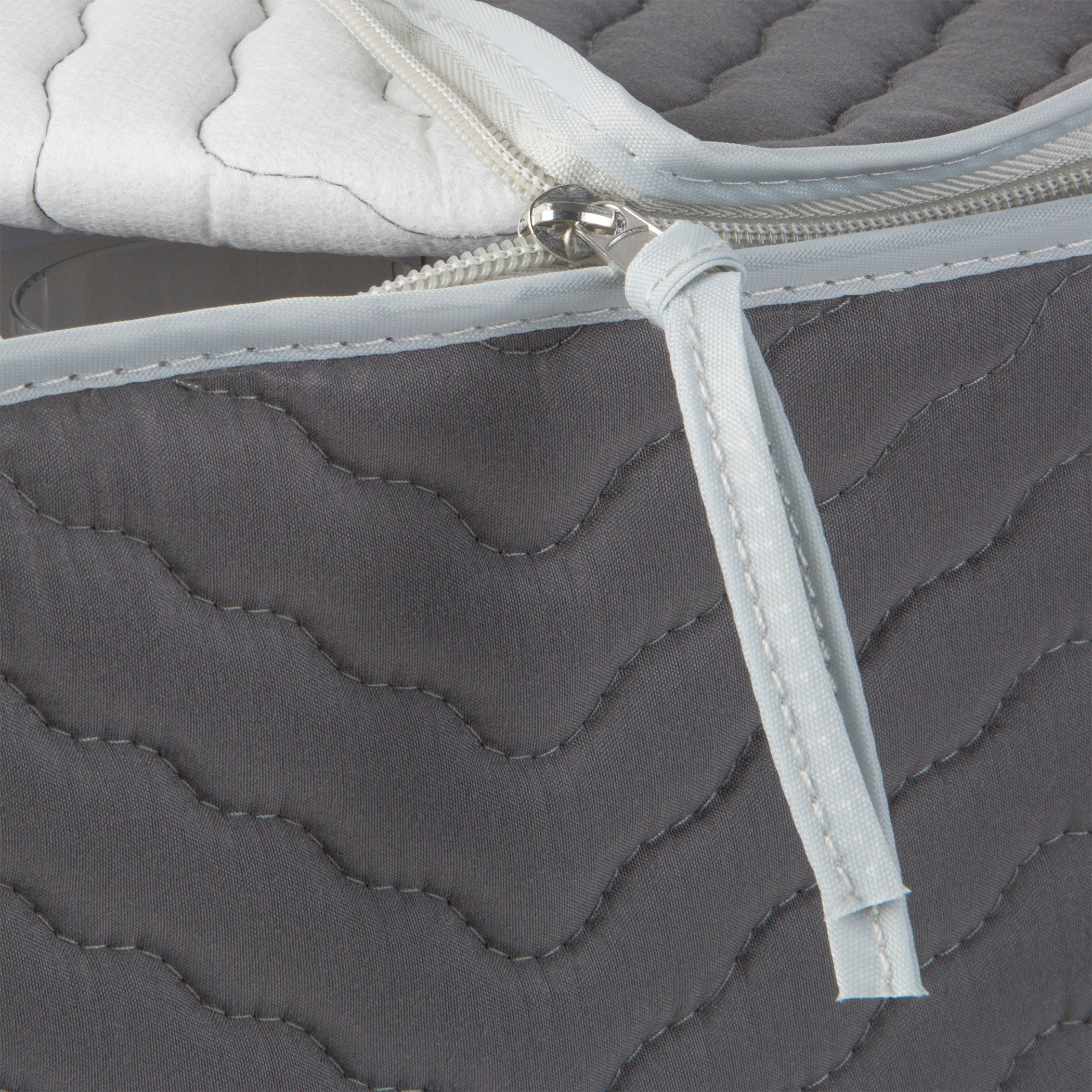 Deluxe Microfiber Stemware Chest