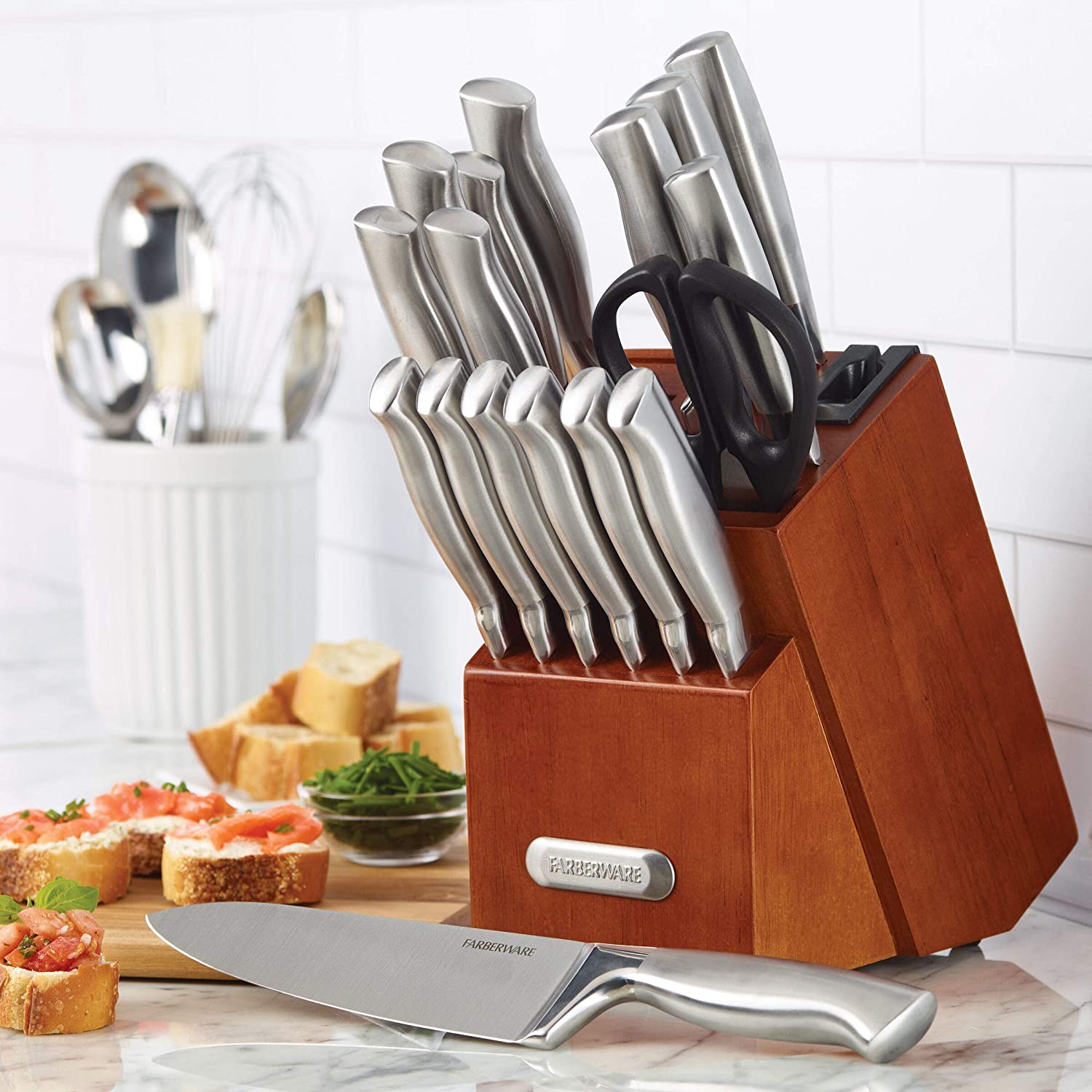 18 Piece Professional Edgekeeper Cutlery Set