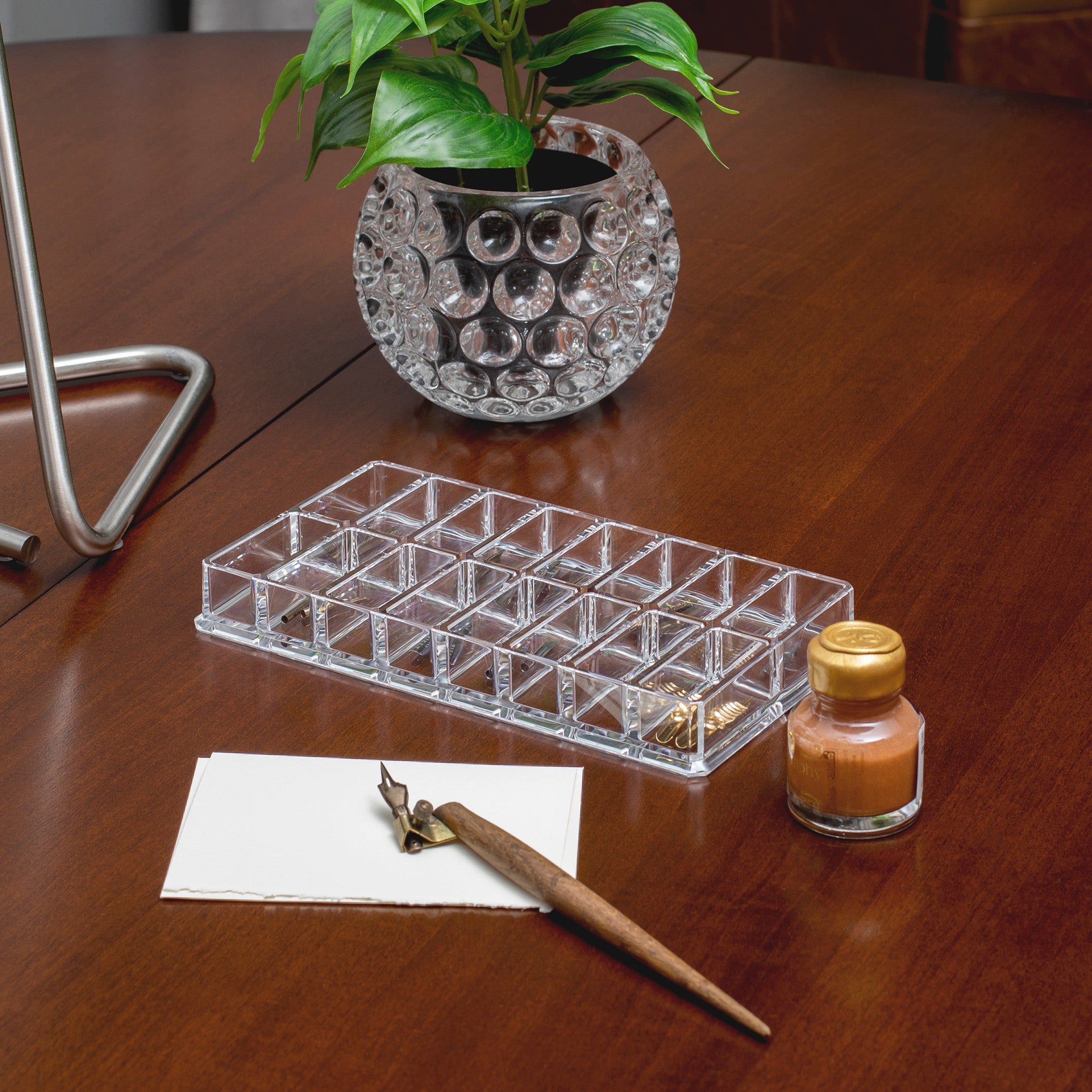16 Compartment Tray