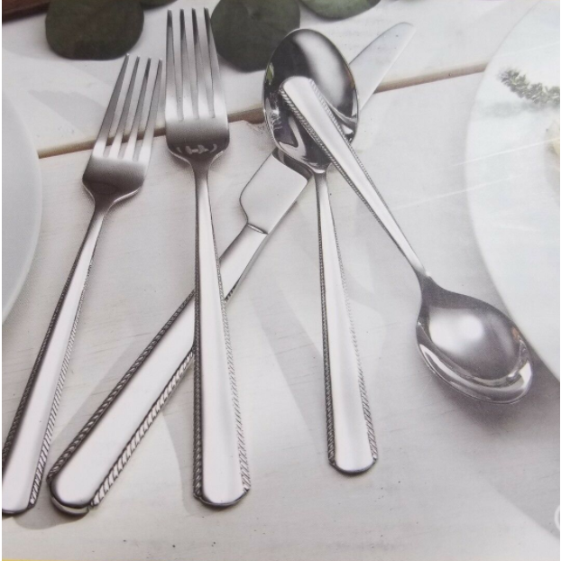 51 Piece Service for 8 with 3-pc Serve set and caddy