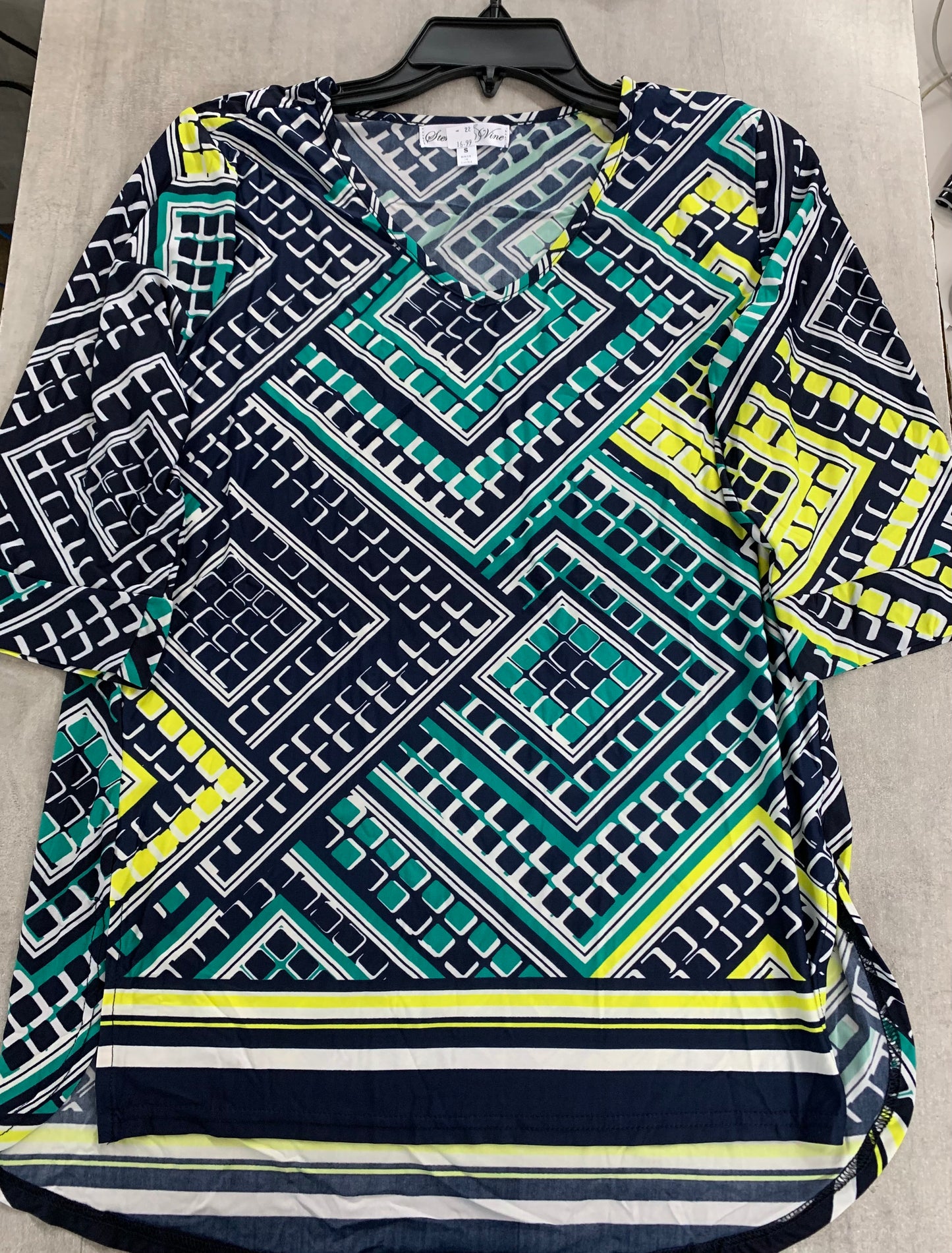 QTR SLVS, V-NECK - TEAL/YELLOW/BLACK