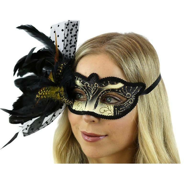 Mask in 6 colors