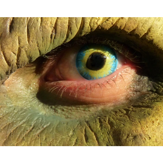 STRANGE CONTACT LENSES