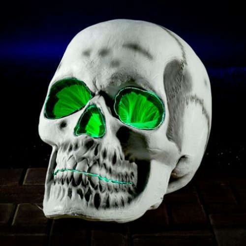 Color Changing L/U Eyes Half Skull 6" x 7.25"