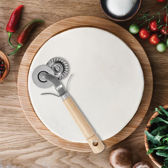 COUSIN ROSA'S PASTRY CUTTER
