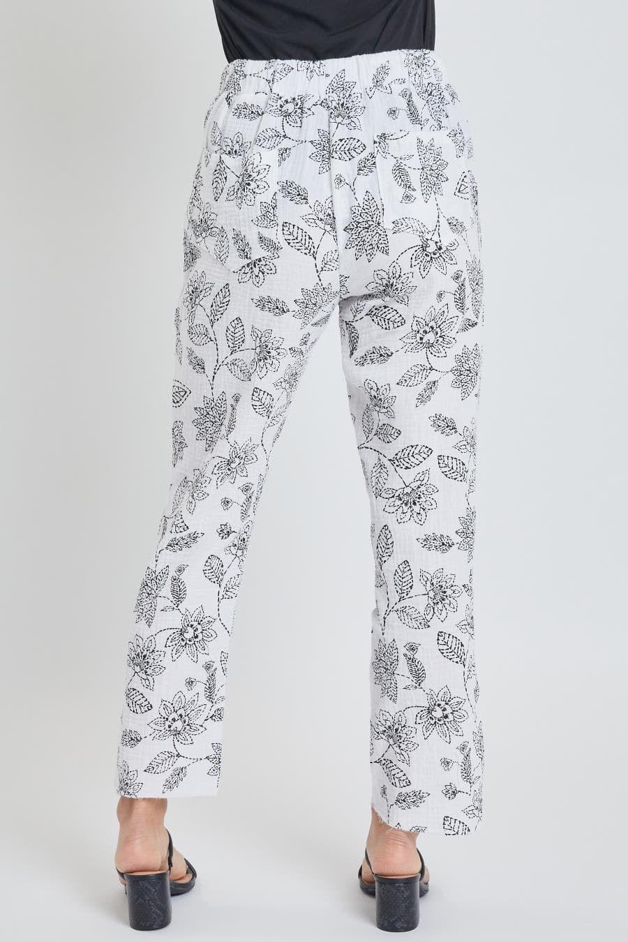 Women's Double Gauze Relaxed Fit Cropped Pant with Frayed Hem Deal Flowers White/Black