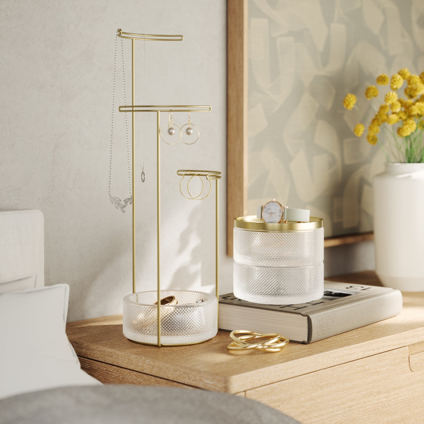 Tesora Jewelry Stand Brass