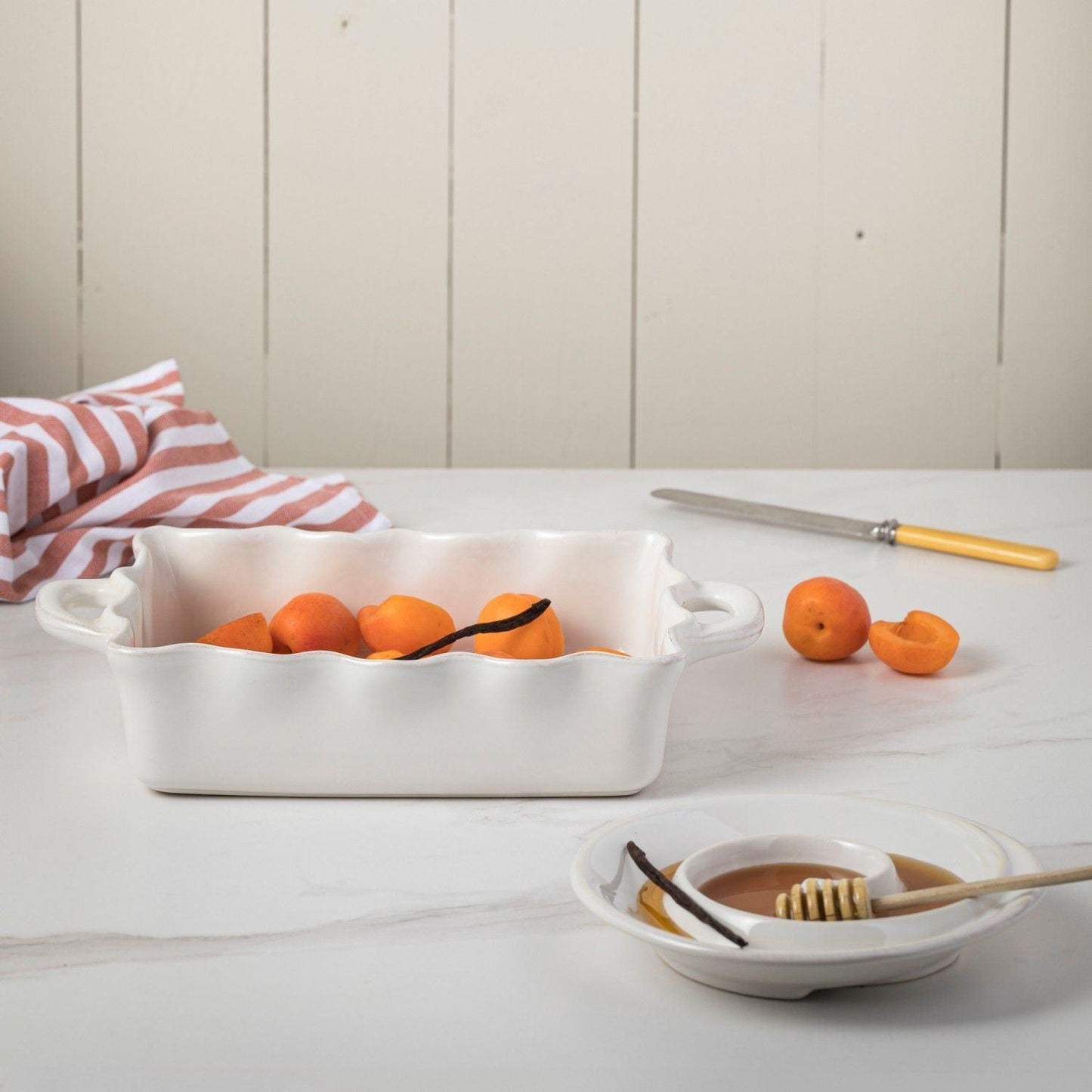 Medium Rect. Ruffled Baker 14", Cook & Host White