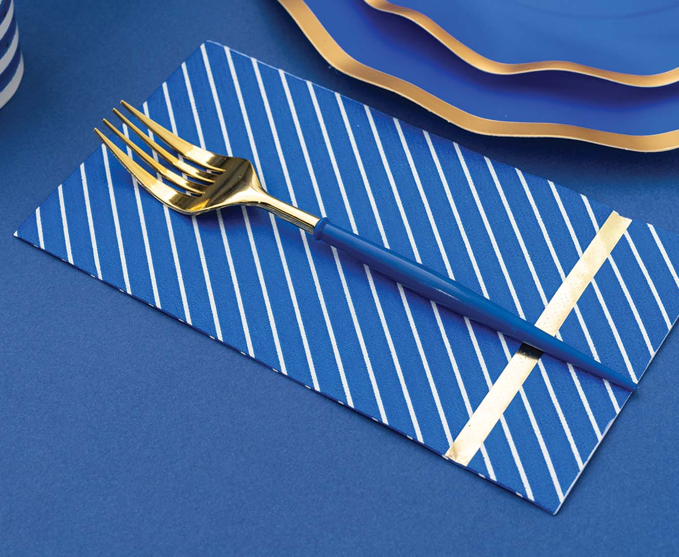 Bella Cutlery Gold/ Blue  Handle