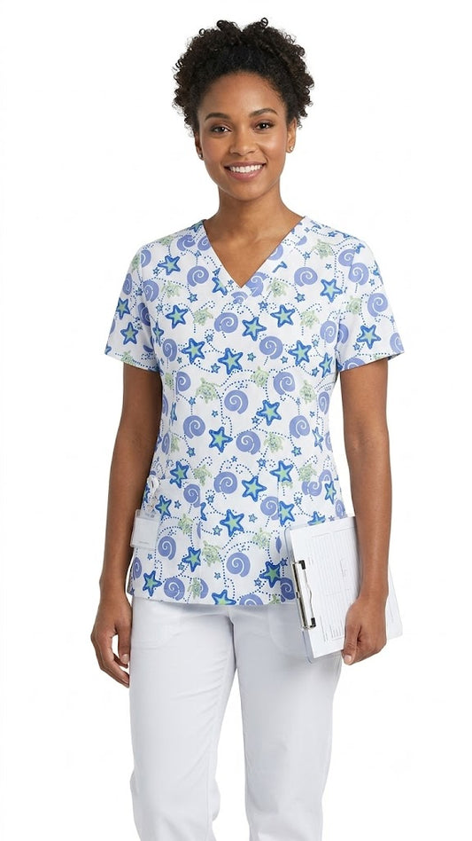 Camisa Quirúrgica Estampada Elástica con Cuello en V y 3 Bolsillos