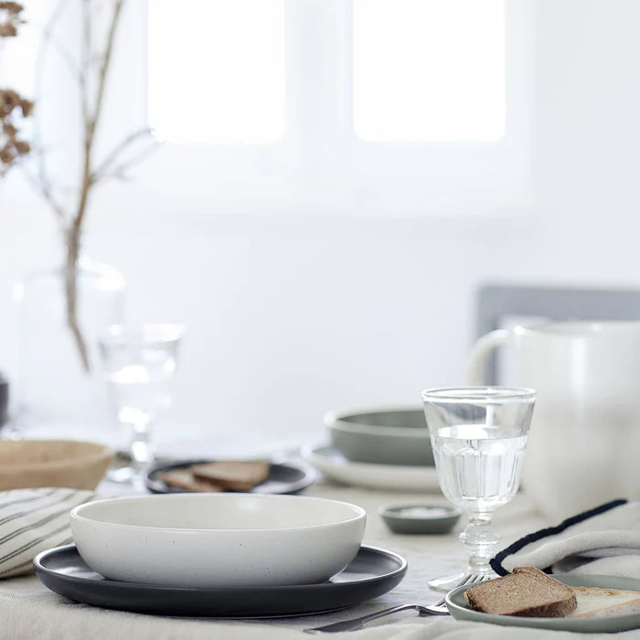 Dinner Plate Pacifica Seed Grey 11"