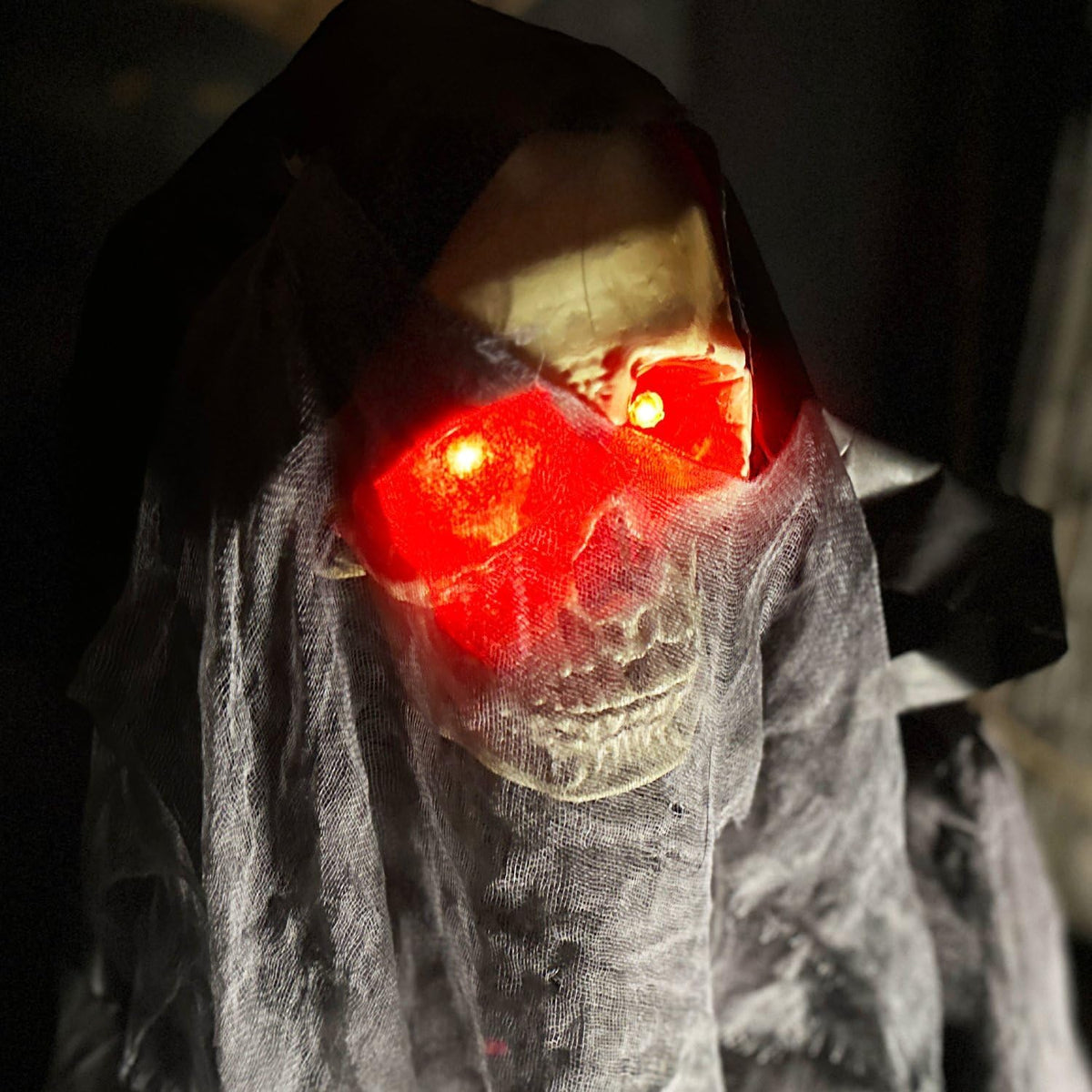 3 FT Rising Reaper w/Tombstone
