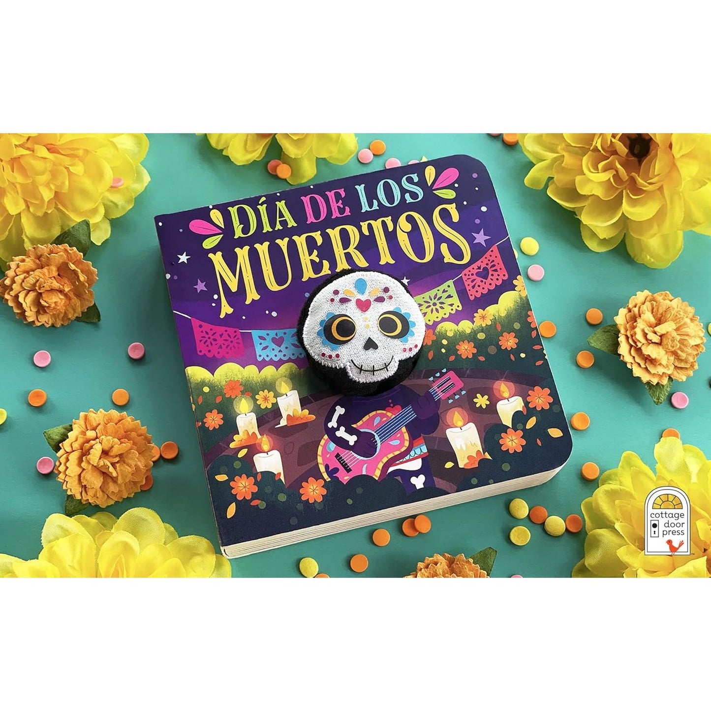 Día de los Muertos Toy Pupper Book