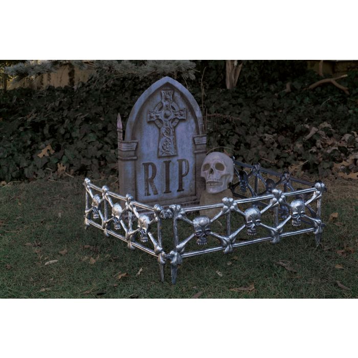 22" Skull Graveyard Fence