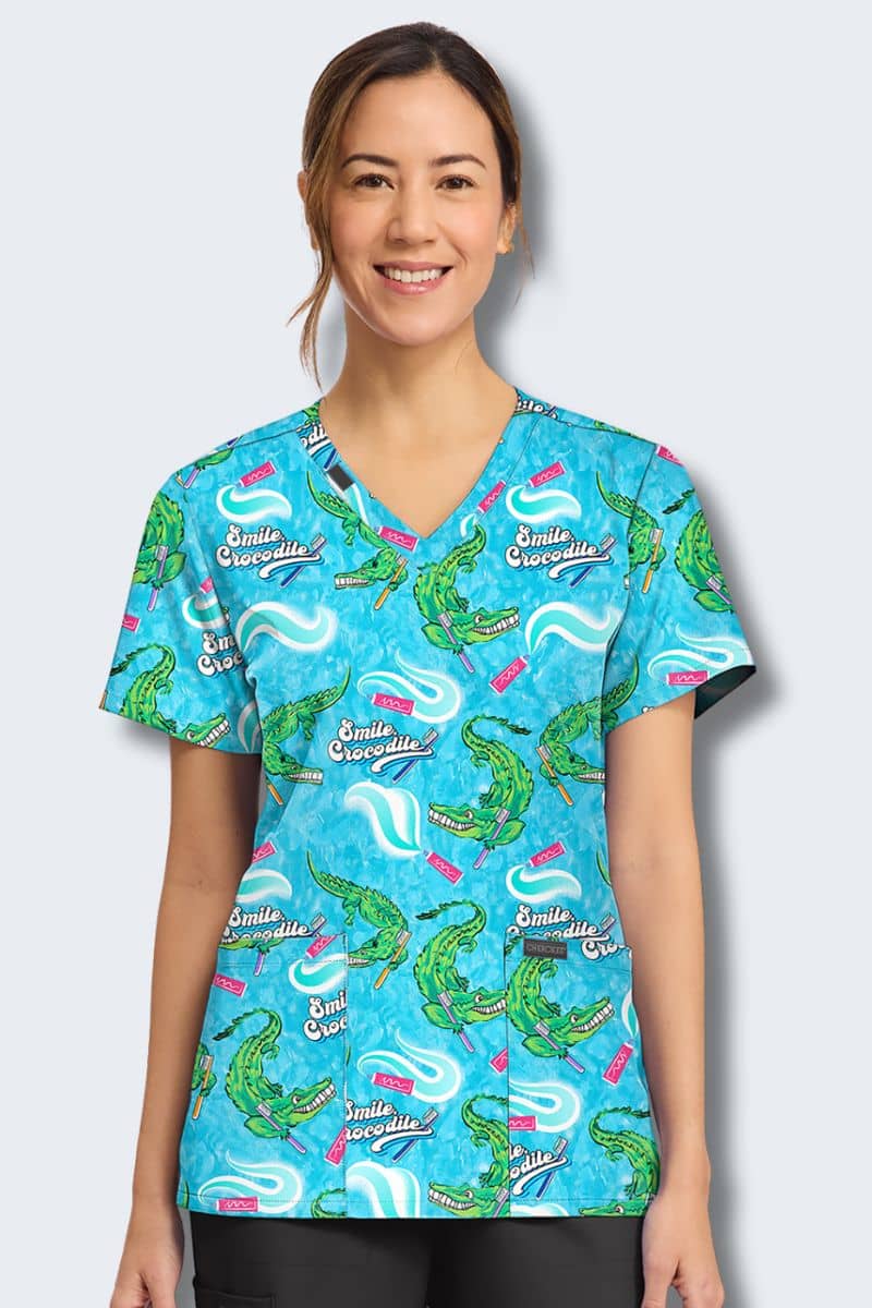 Blusa estampada con cuello en V y cocodrilo sonriente