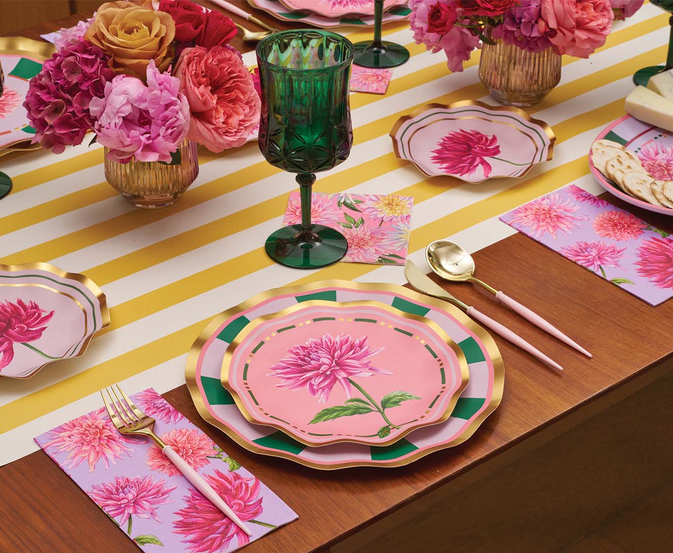 Dahlia Garden Salad Plate 8" Gold Foil