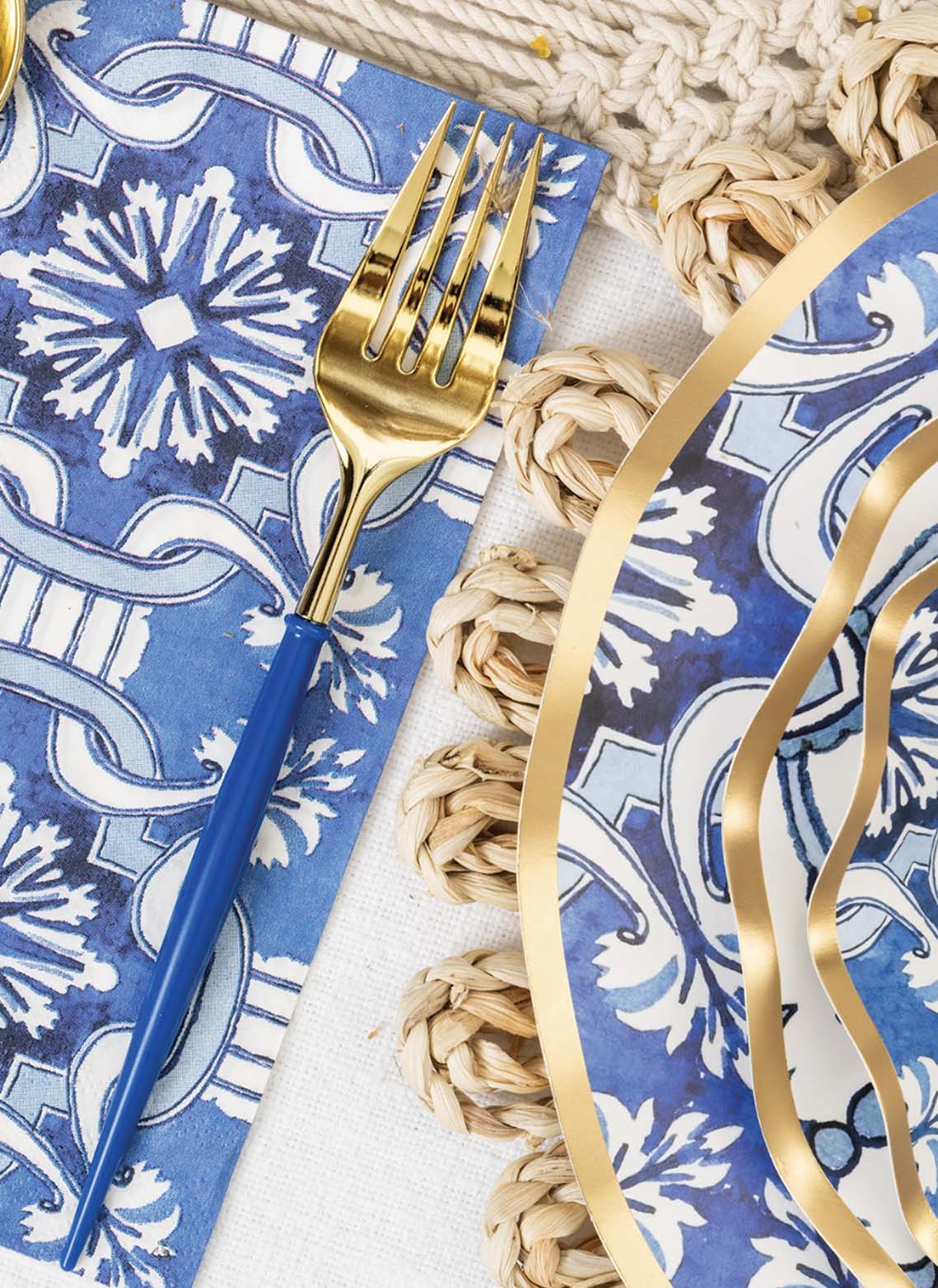 Bella Cutlery Gold/ Blue  Handle