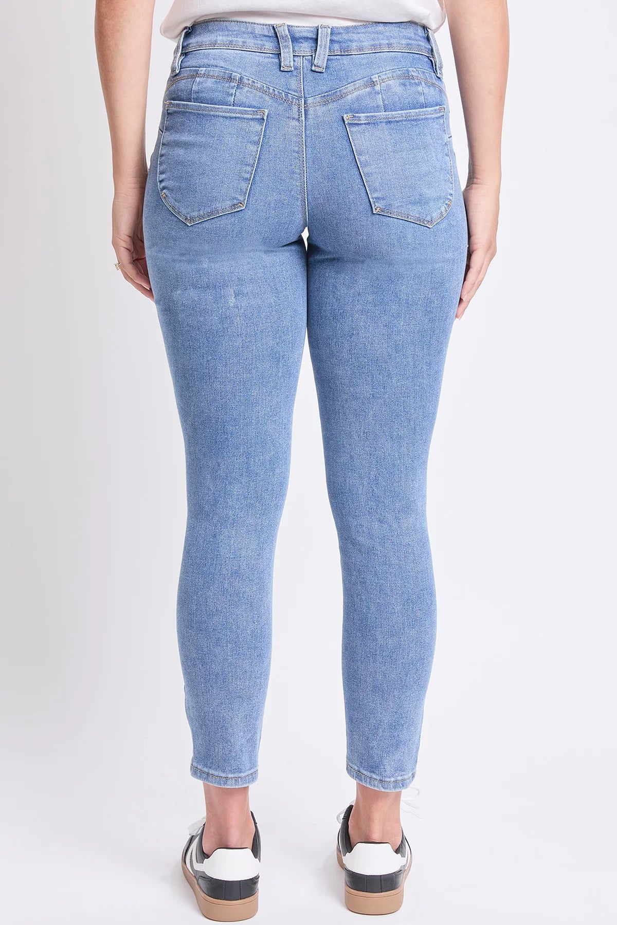 WannaBettaButt Skinny Jeans Medium Blue  - Royalty