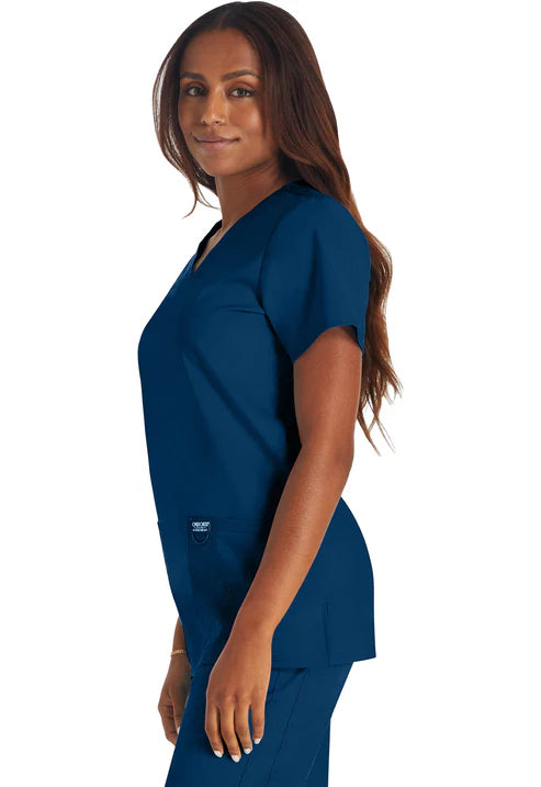 Camisa médica de cuello en V azul marino
