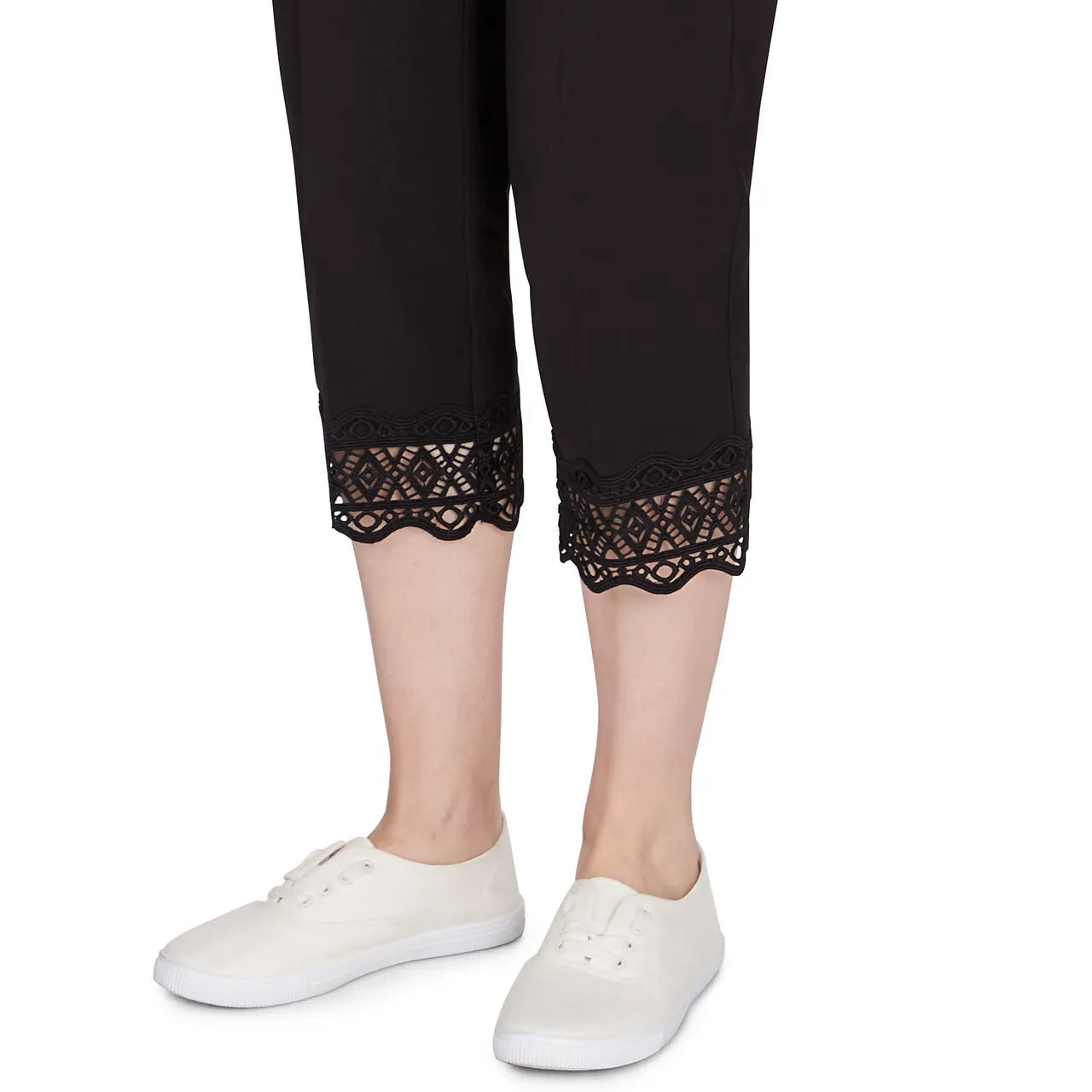 Stretch Lace Hem Capri Black- Ruby Rd