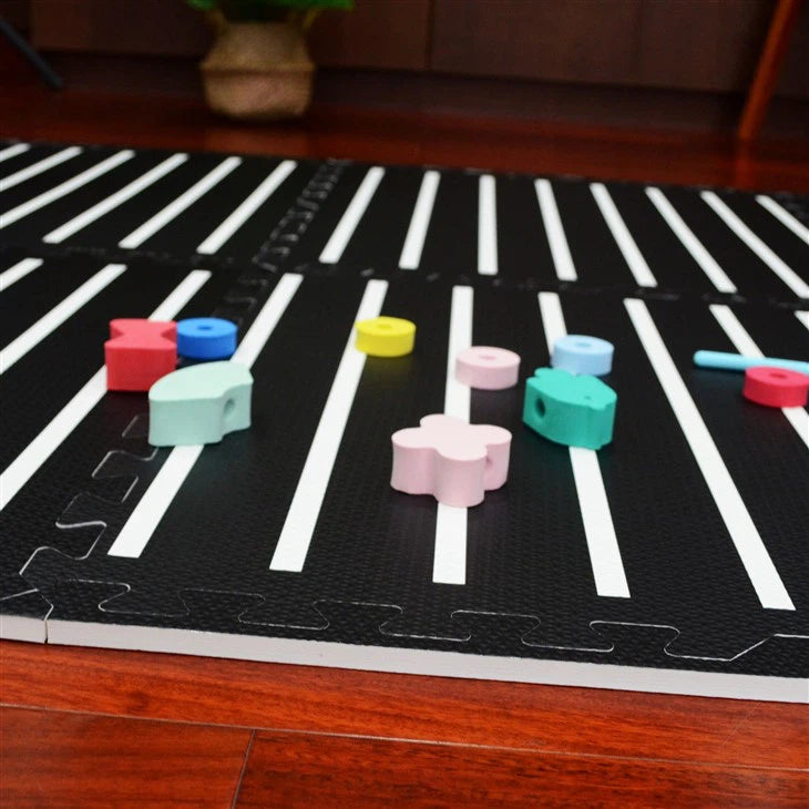 Play Mat with Design 6 Pieces - Black/White