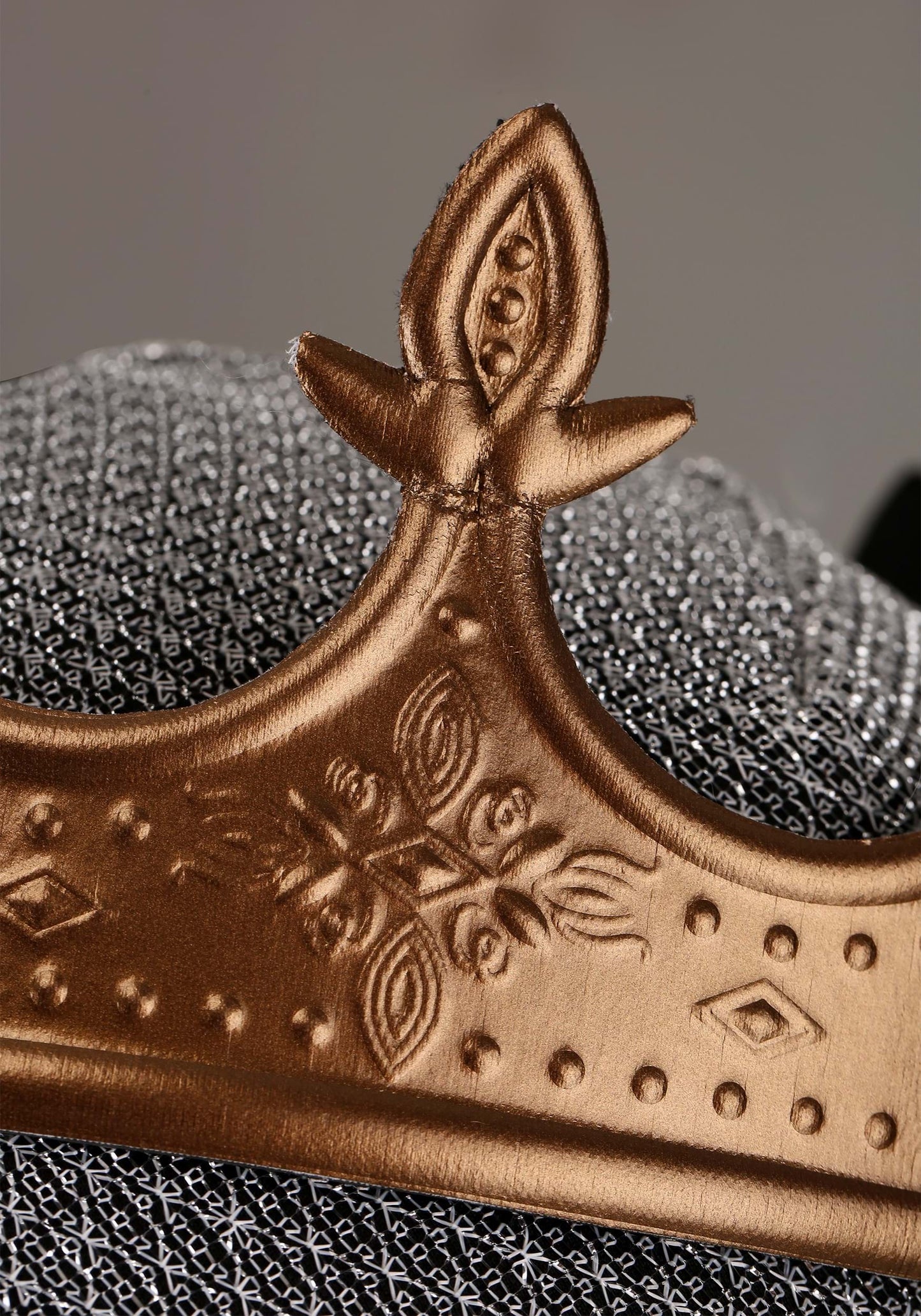 KING  ARTHUR CROWN & HOOD
