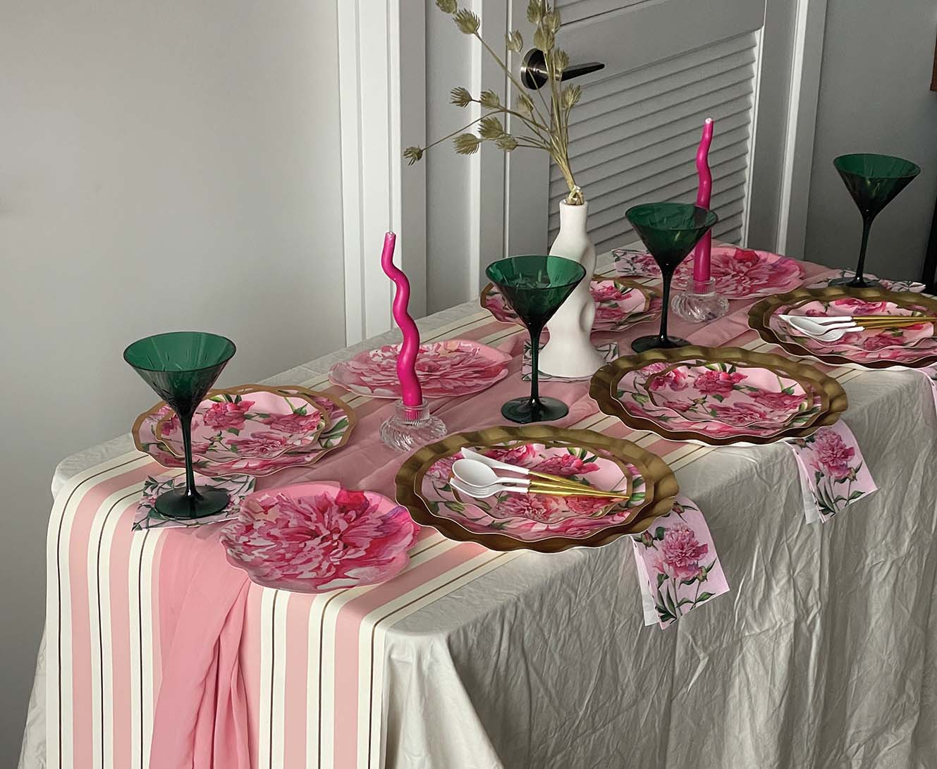 Wavy Dinner Plate Pink Peonies 10"
