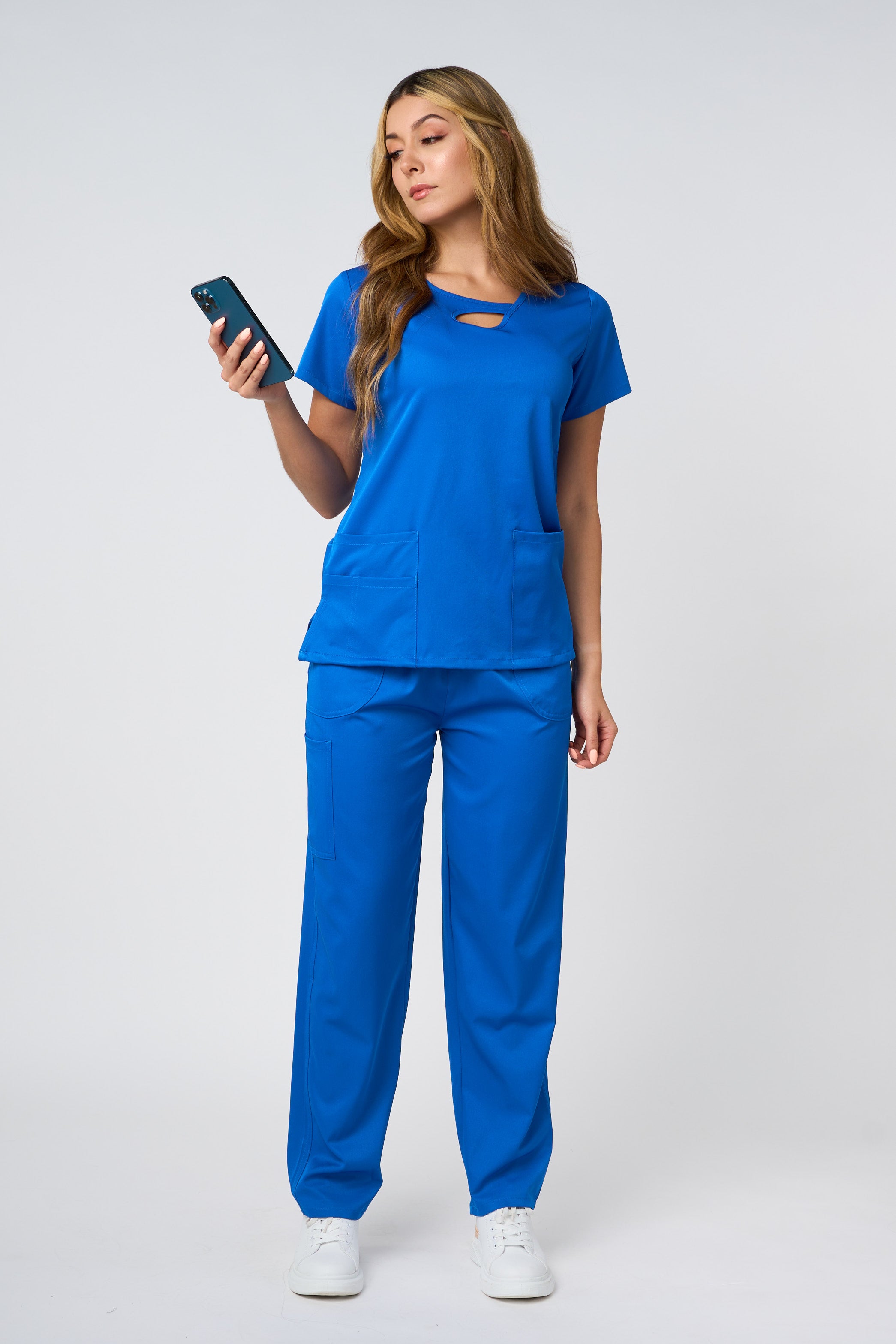 SOLID 4 WAY STRETCH KEYHOLE NECK SCRUB TOP