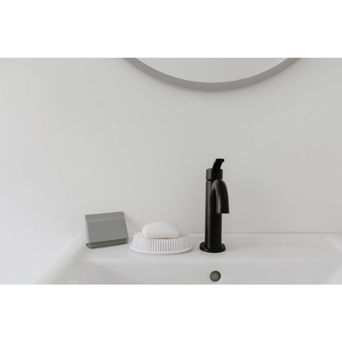 GRASSY SOAP DISH  WHITE