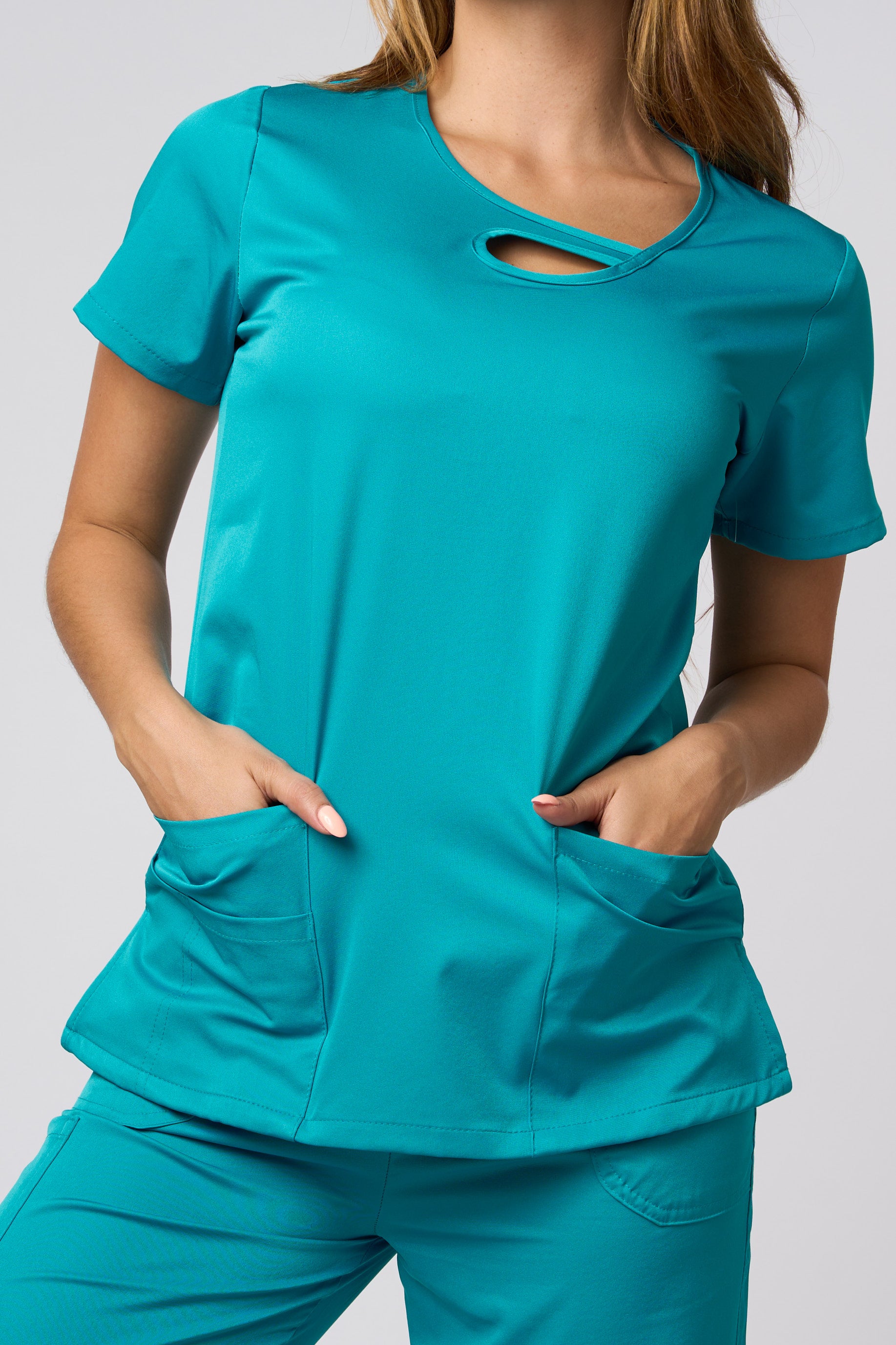 SOLID 4 WAY STRETCH KEYHOLE NECK SCRUB SET TEAL