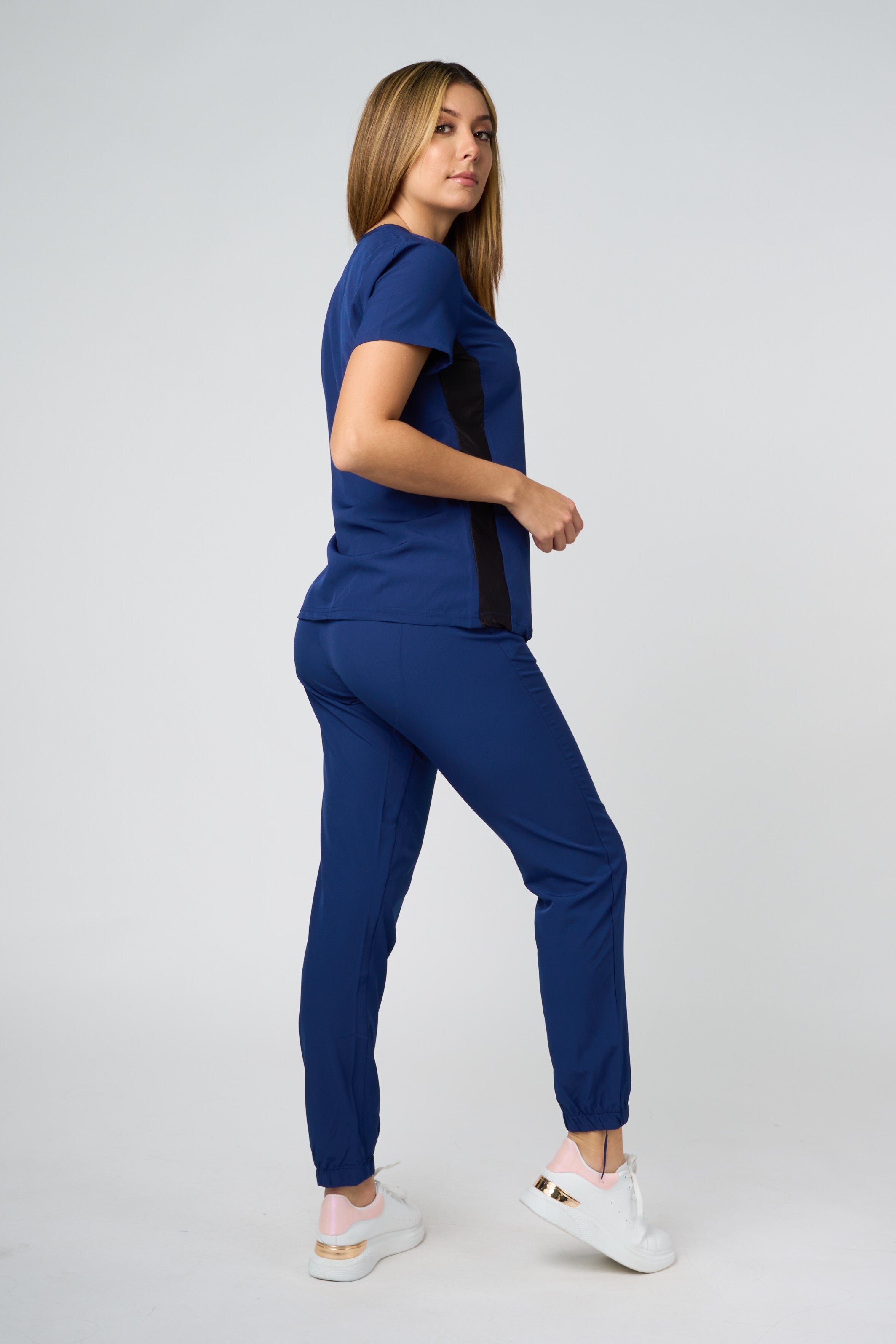 Uniforme Completo 811 IND