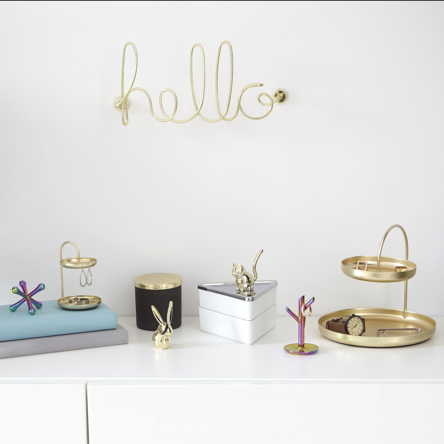 HELLO WALL DECOR