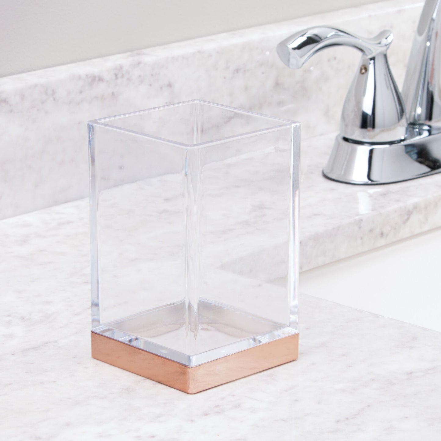 Tumbler 4.9" x 3" x 2.8" Rose Gold