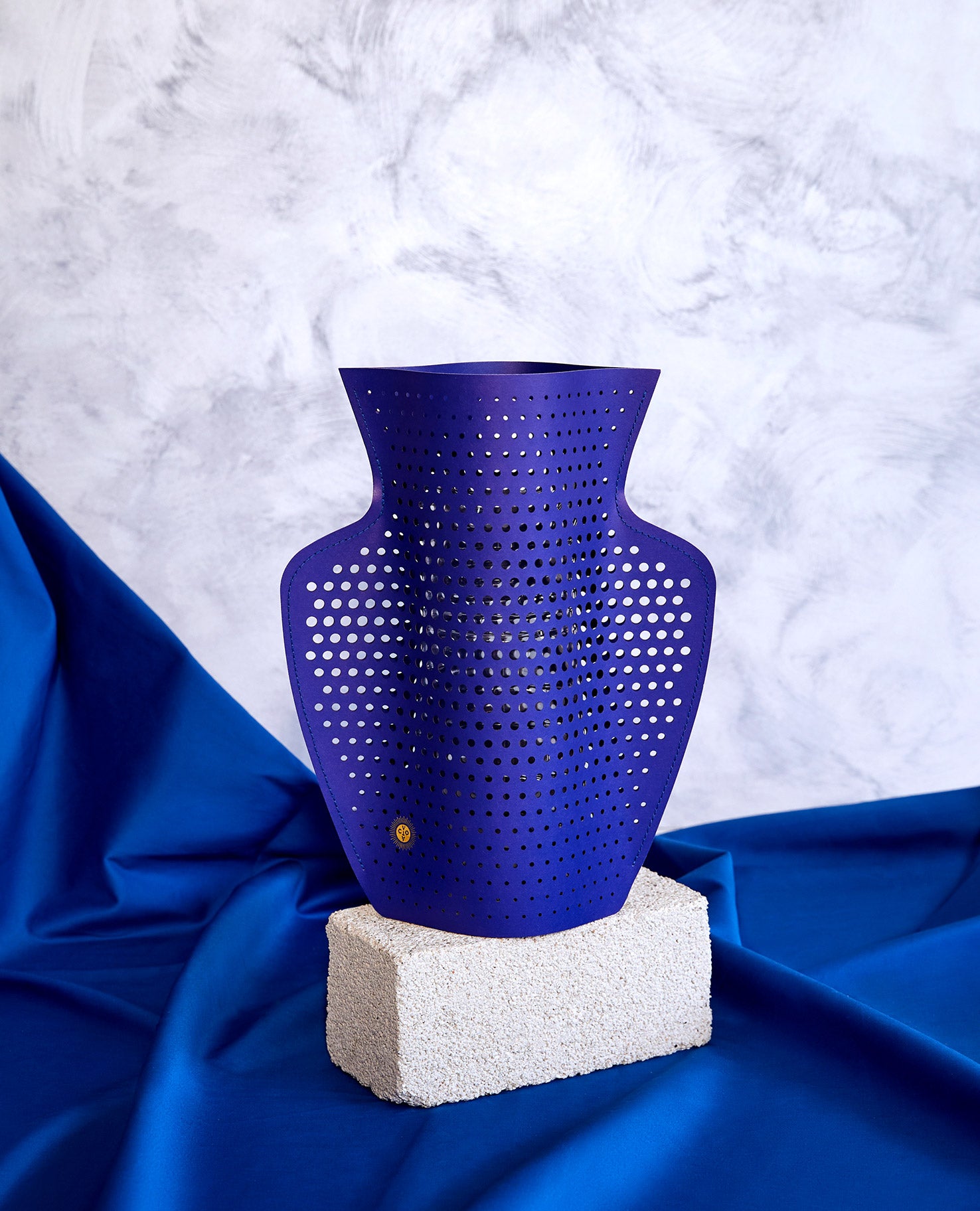 Paper Vase Helio Blue